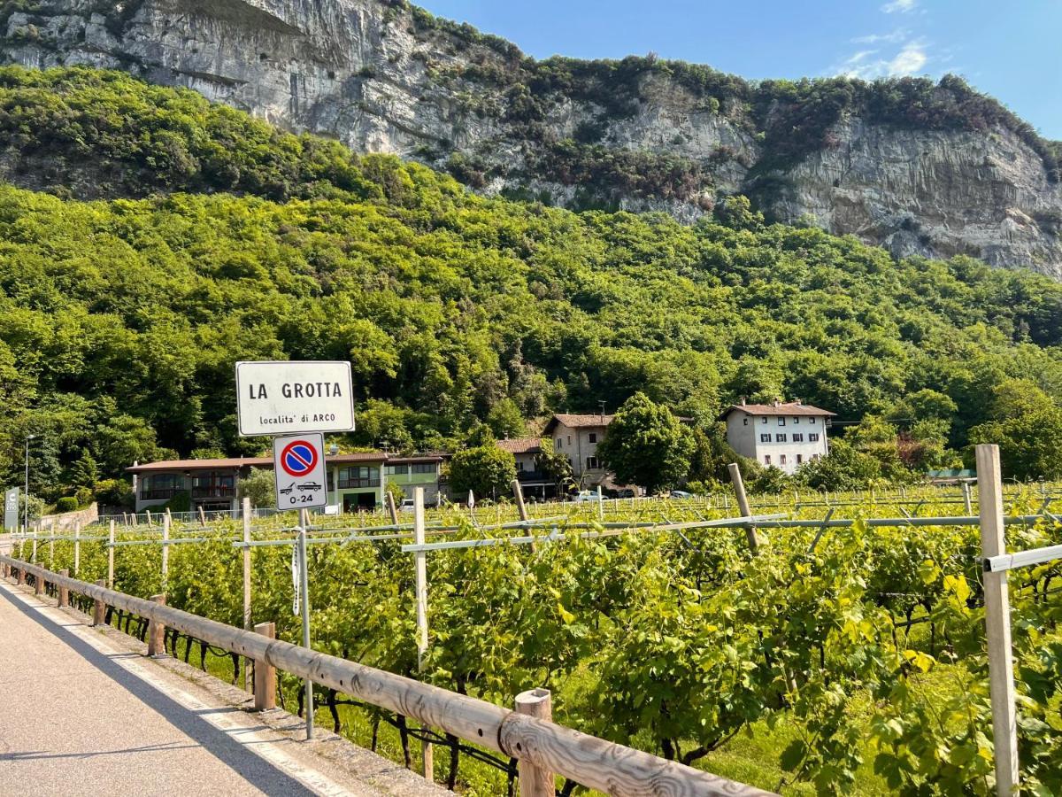 G-House Modernes Apartment Mit Tollem Ausblick Riva del Garda Exterior foto